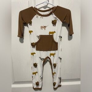 Kyte BABY Bamboo White and Brown Long-Sleeve One-Piece with Cattle Print 3-6